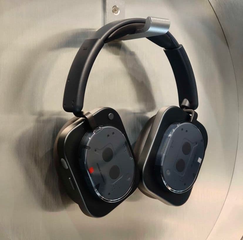 Nothing headphone 1 black color