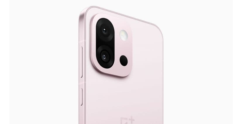 OnePlus 13s rear cameras showcasing the 50 MP dual lenses