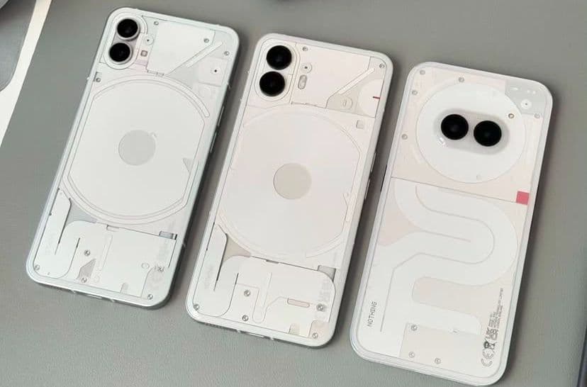 nothing phone 2 showing glyph led