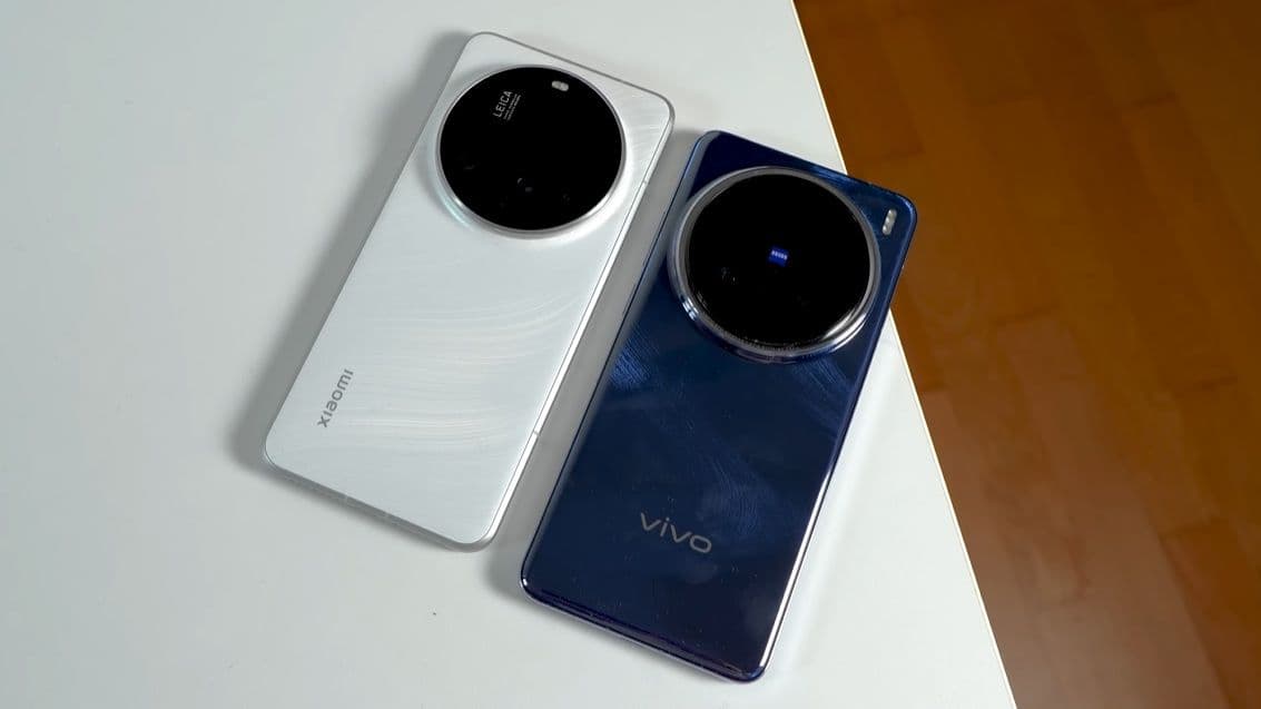 vivo X200 Ultra and Xiaomi 15 Ultra rear design